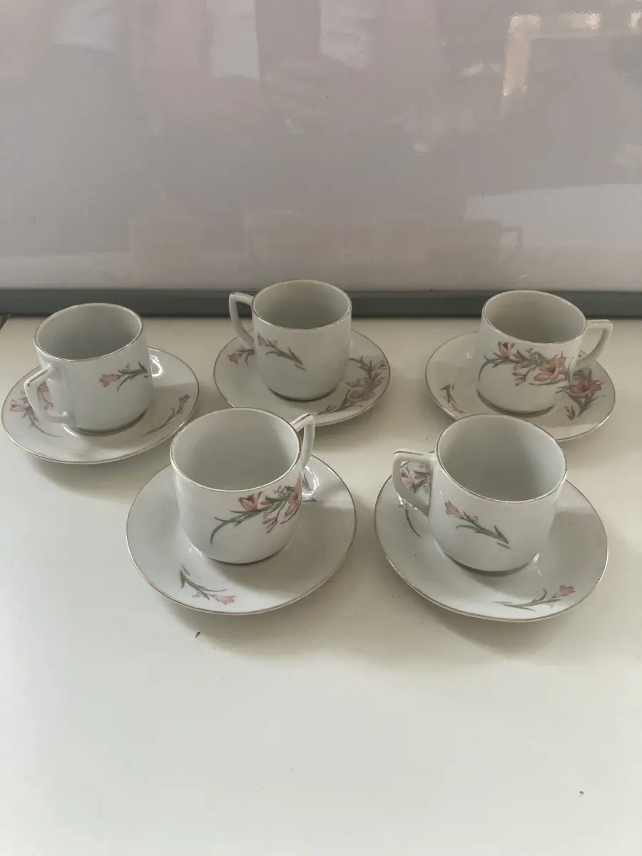 5 tazzine da caffè c/piattino (SCONTATO)