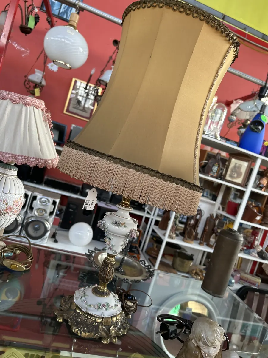 LAMPADA VINTAGE DA TAVOLA BASE IN CERAMICA (SCONTATO)