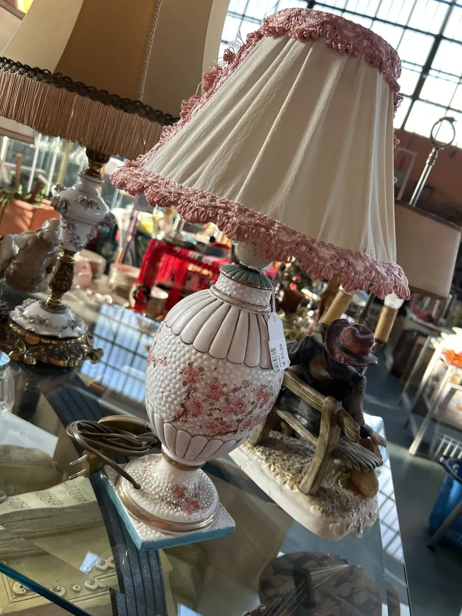 LAMPADA DA TAVOLA VINTAGE STRUT IN CERAMICA (SCONTATO)