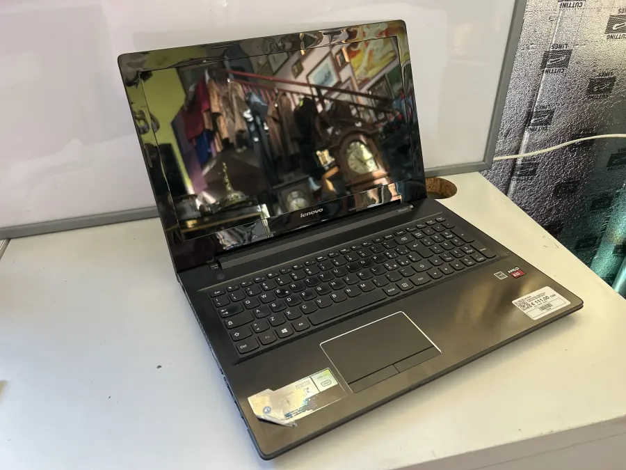 COMPUTER PORTATILE LENOVO (SCONTATO)
