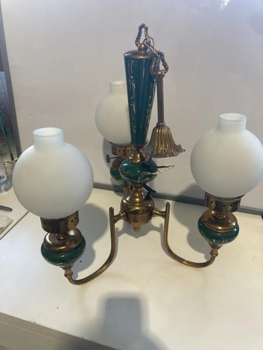 LAMPADARIO A BRACCI PETROLIO 3 LUCI (SCONTATO)