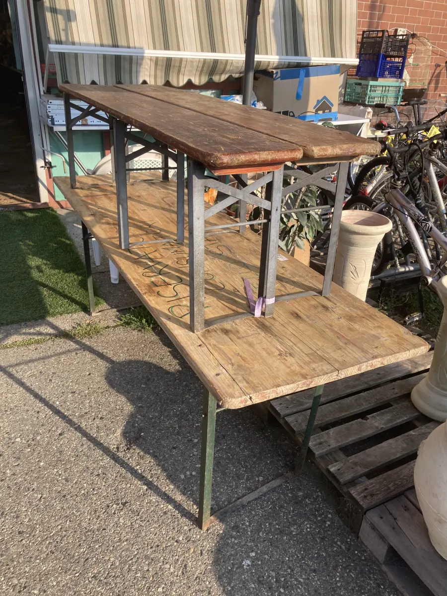 tavolo in legno +2 panche