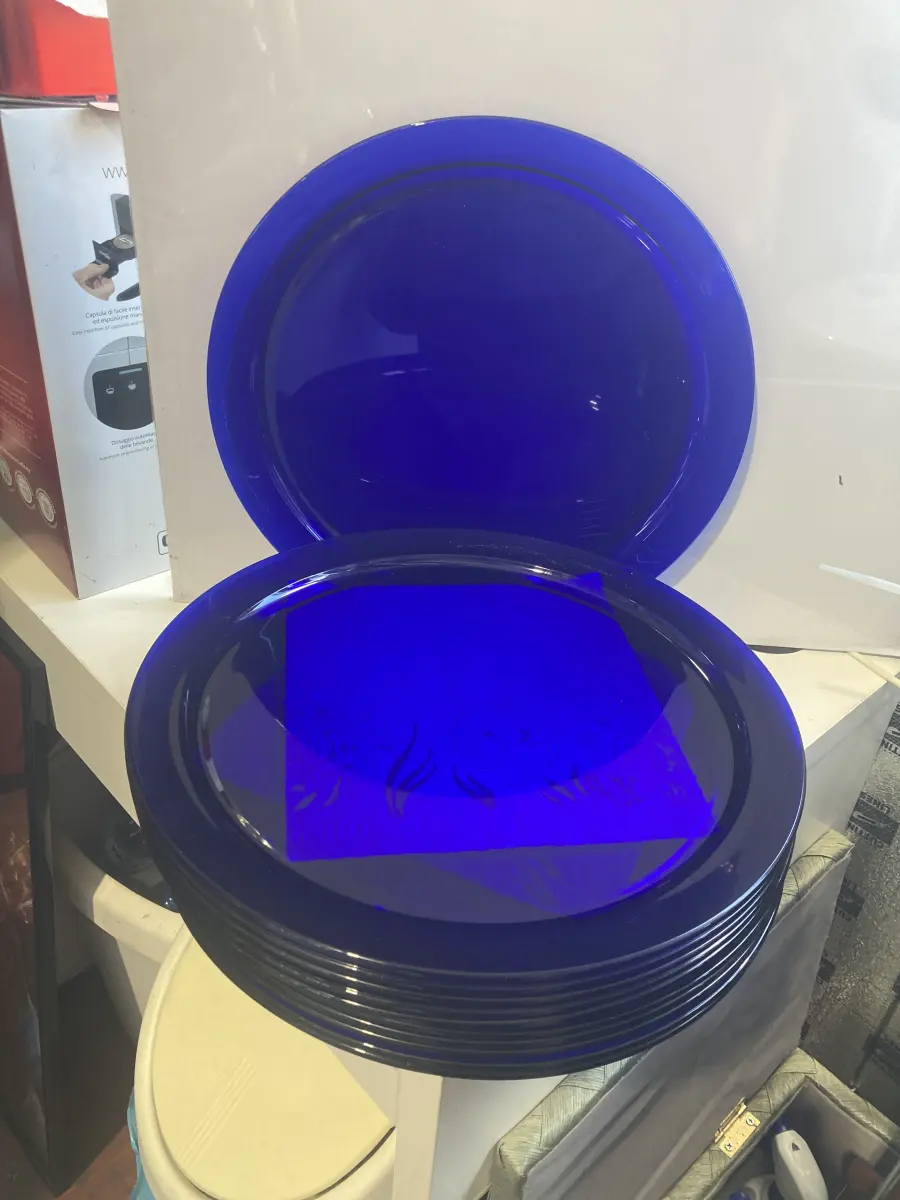 12 sotto piatti blu