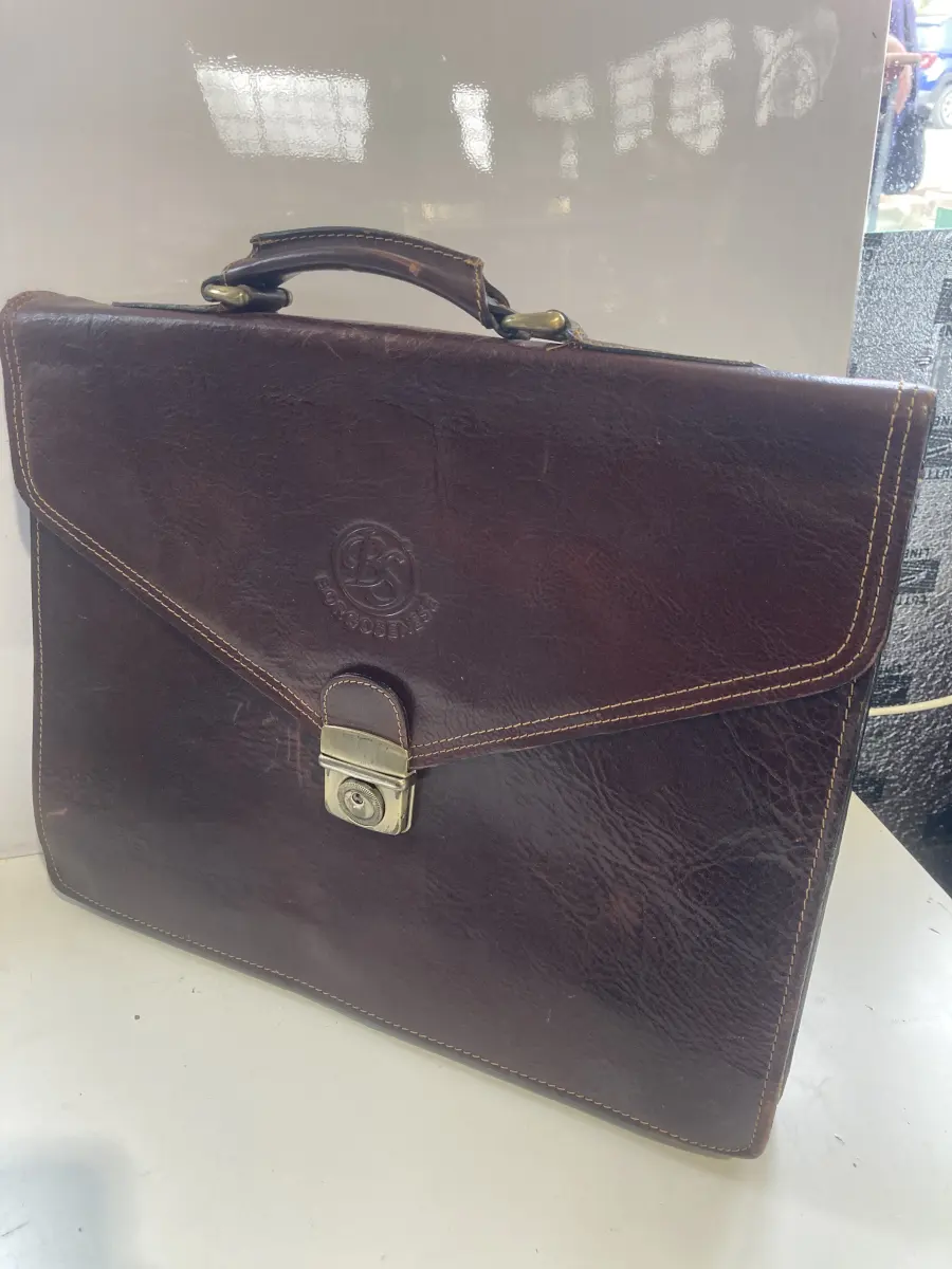 borsa 24 borgonese in cuoio
