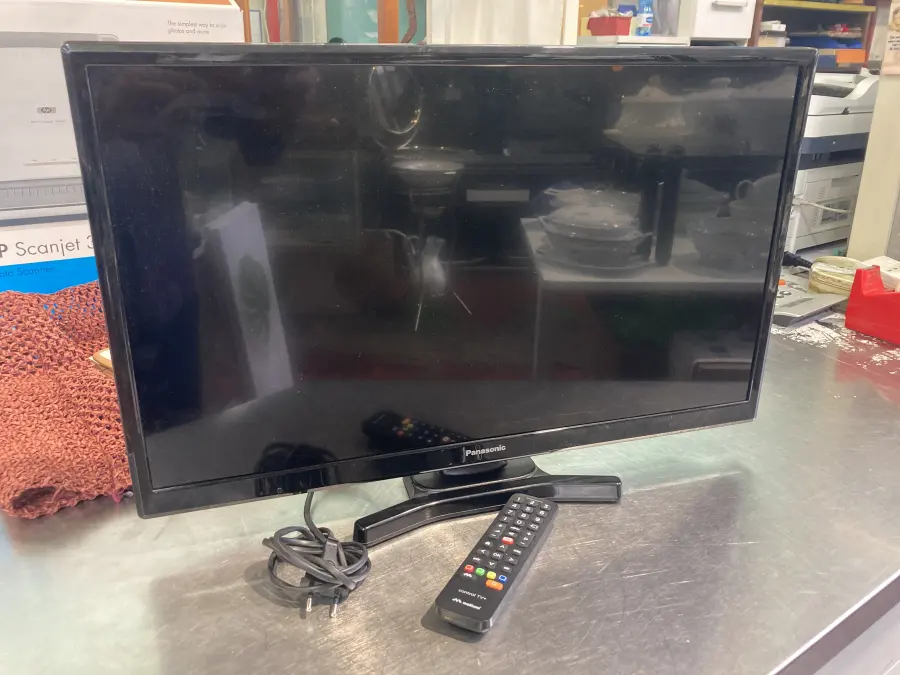 TV  PANASONIC C/TELEC 24 POLLICI