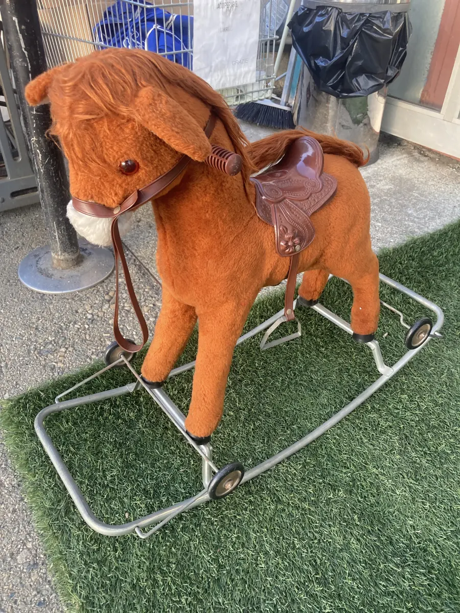 cavallino a dondolo c/ruote vintage