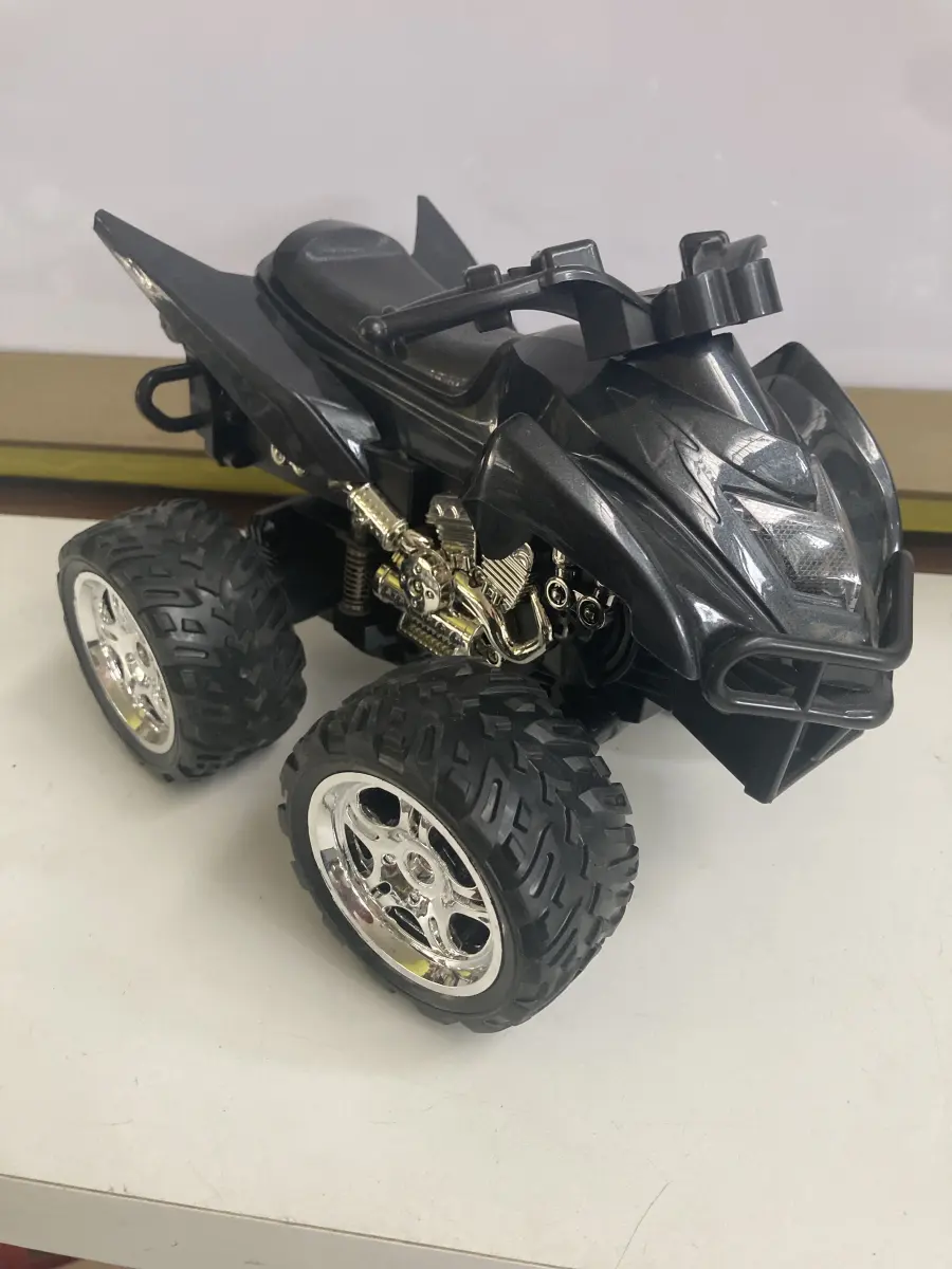 giocattolo mini quad
