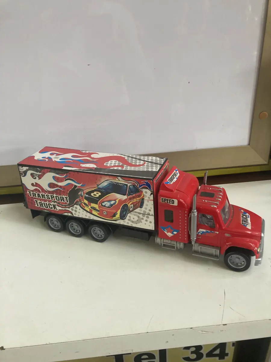 giocattolo camion rimorchio
