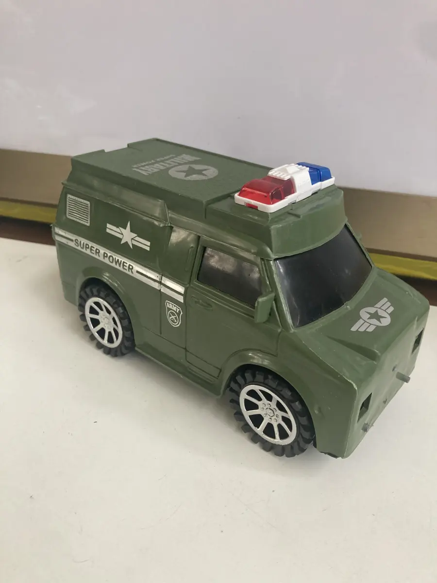 giocattolo furgone militare
