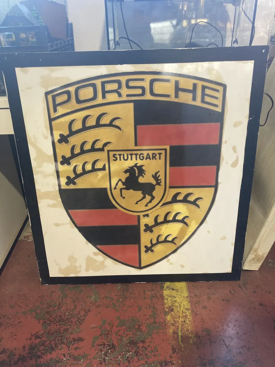 insegna in pvc porsche su pannello