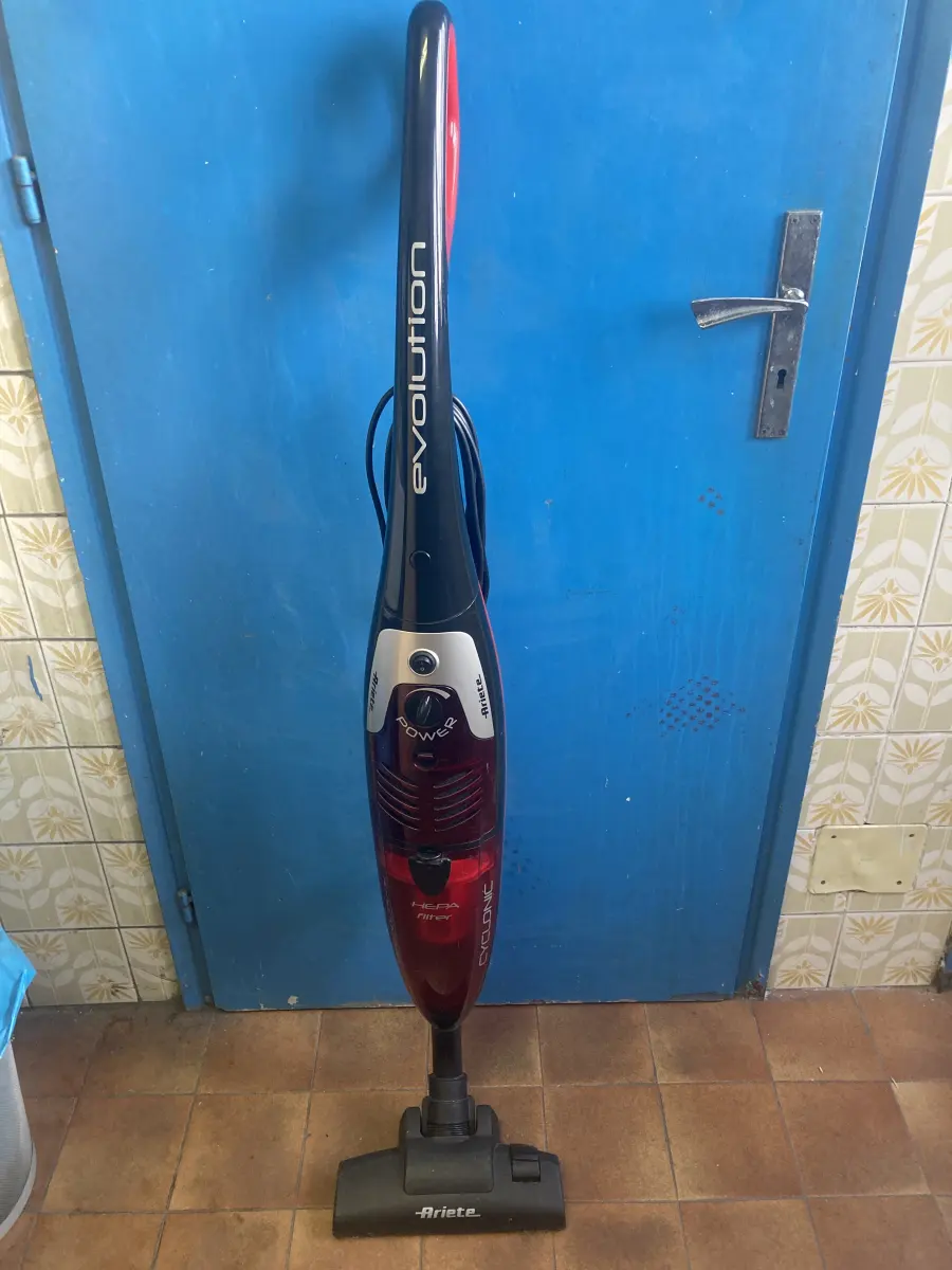 scopa elettrica ariete evolusion