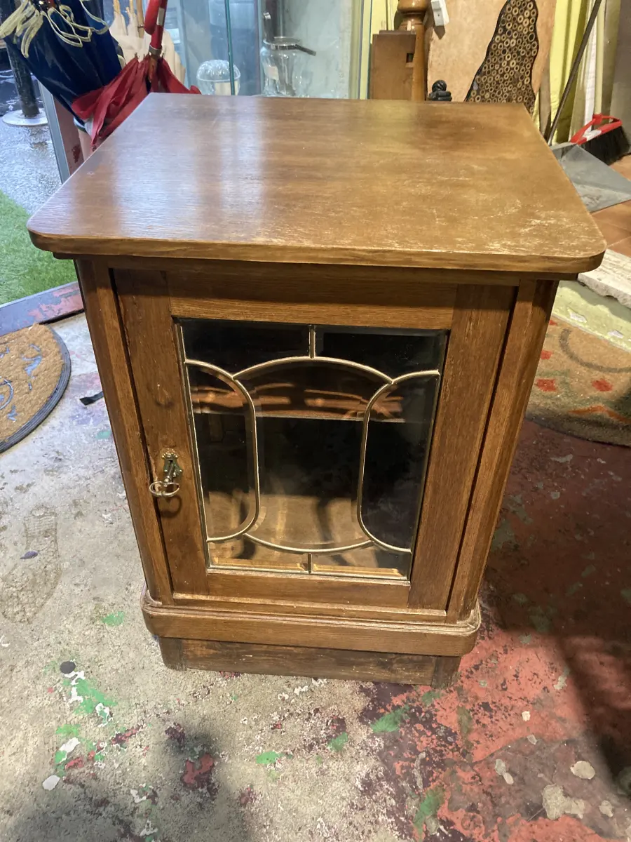 mobiletto  vetrinetta base