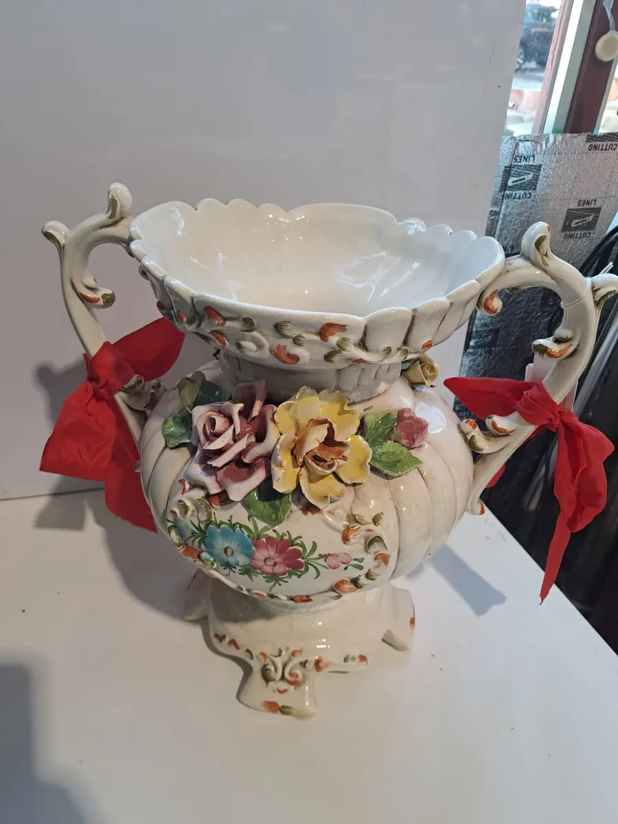 vaso centrotavola in porcellana